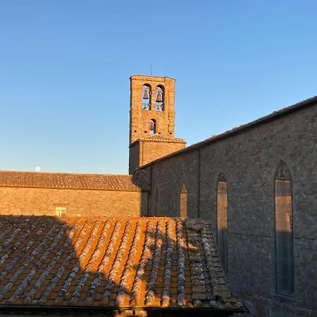 Cortona's Rooftop Nest * コルトーナ