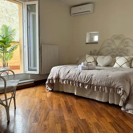 Cortona's Rooftop Nest Apartman Cortona